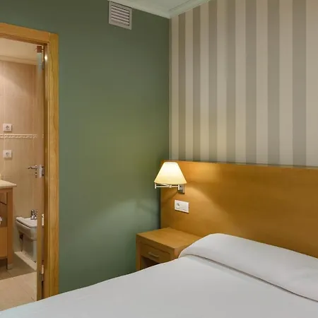 Trisquel Apartment *