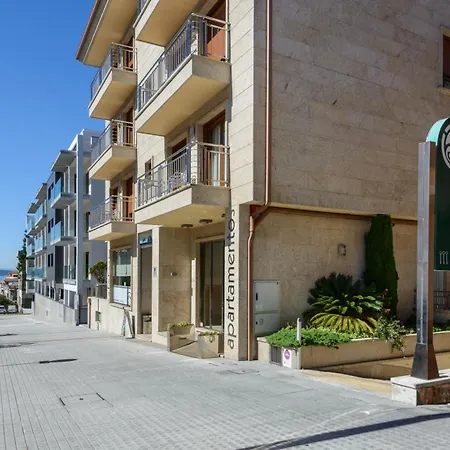 Trisquel Apartment *